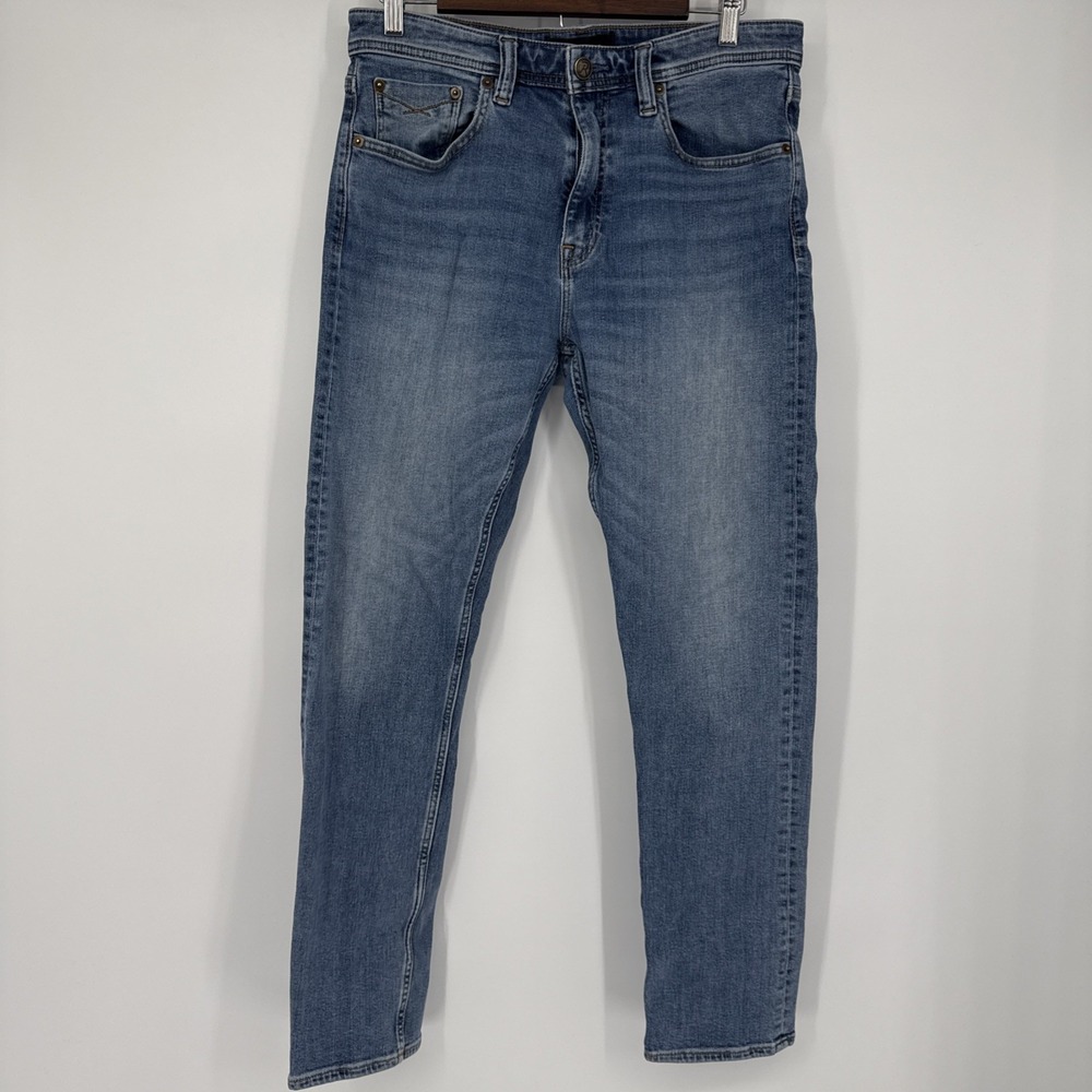 Revtown Jeans Mens 32x30 Blue Taper Straight Leg Decade Denim Faded Med Wash
